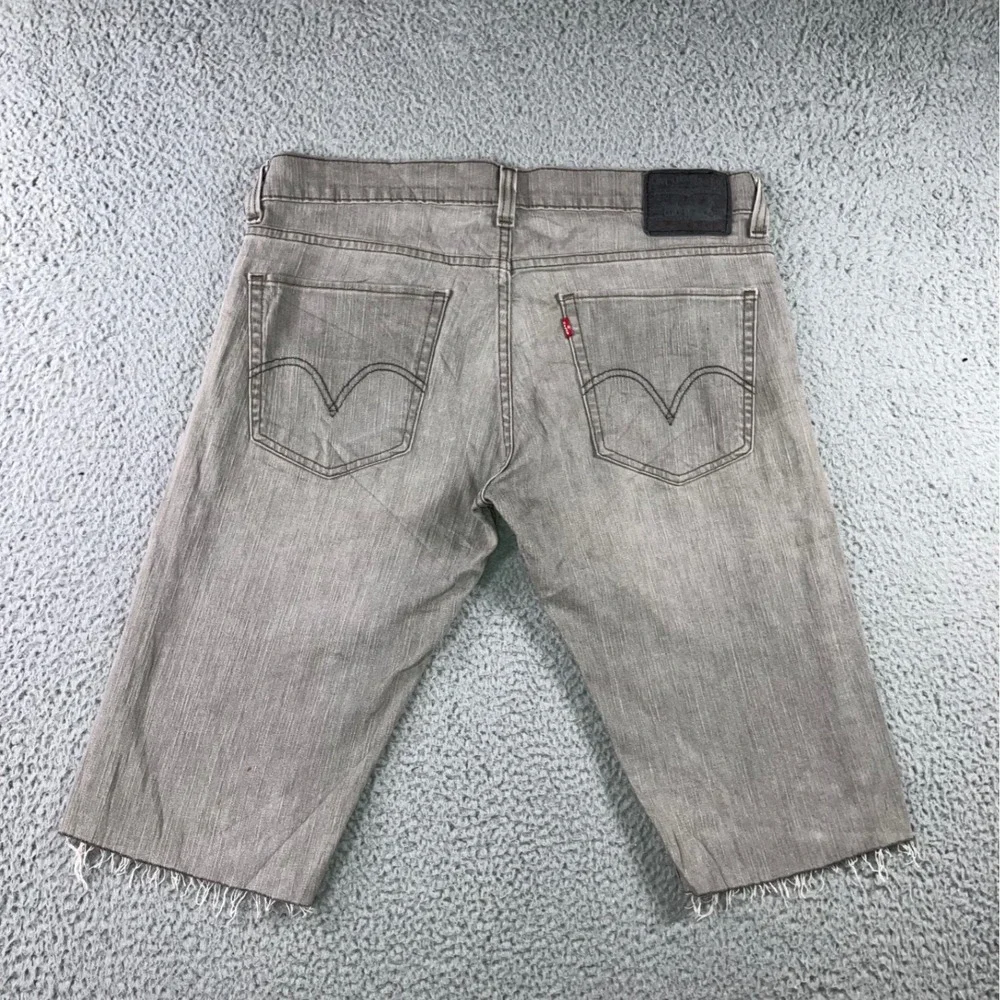 Levis stain back